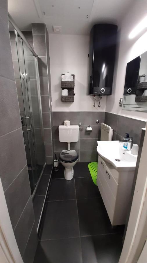 Bed&Bike Apartman Karlóca Kültér fotó